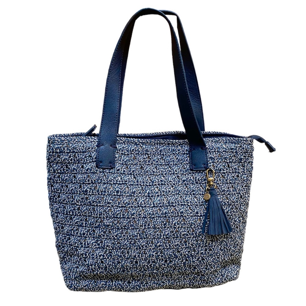 THE SAK CROCHET LARGE 16" TOTE BAG BLUE & SILVER/GRAY BOHO ZIPPER CLOSURE TRAVEL